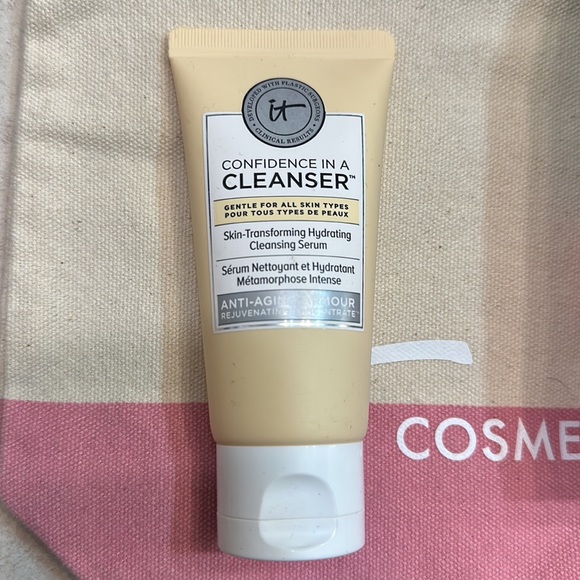 [GREAT DEAL] It cosmetics serum solutions duo + anti-aging cleansing - Picture 8 of 9